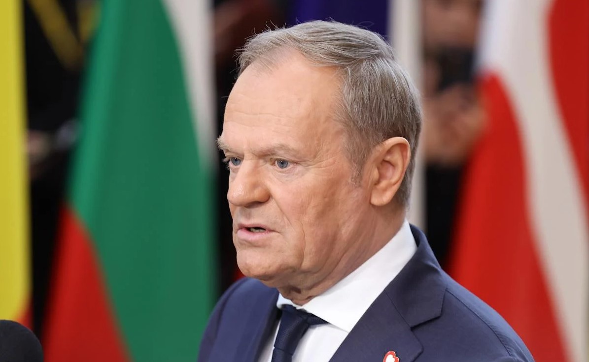 Туск повідомив про затримання підозрюваних у підпалі наземної станції Starlink Туск повідомив про затримання підозрюваних у підпалі наземної станції Starlink